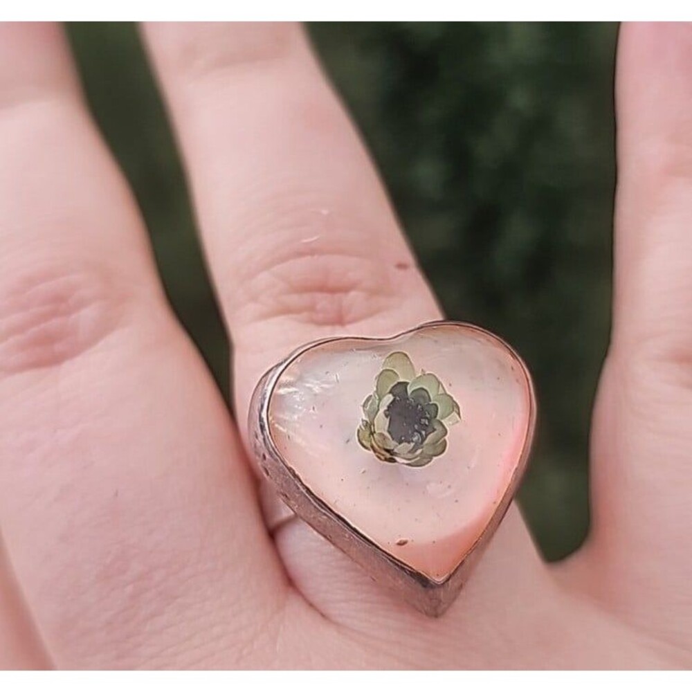 Sterling Silver 925 Heart Resin Ring with Pressed Flower – Boho - Size 7.5